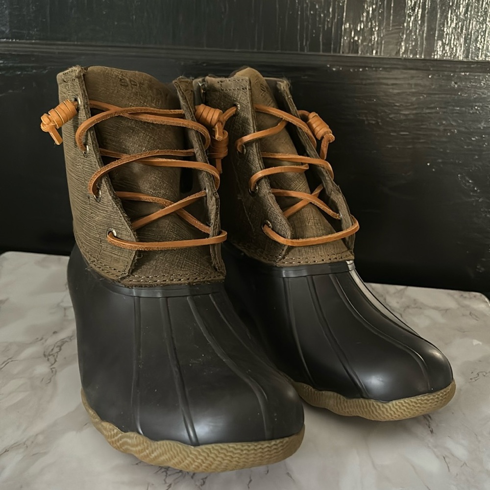 sperry boots